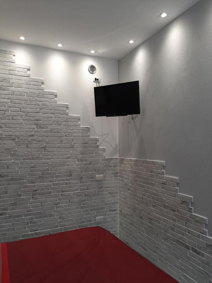 Vinessa Home เปสเคียรา เดล การ์ดา ภายนอก รูปภาพ